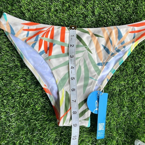 CUPSHE Bikini Bottom Bundle size small - Picture 7 of 9